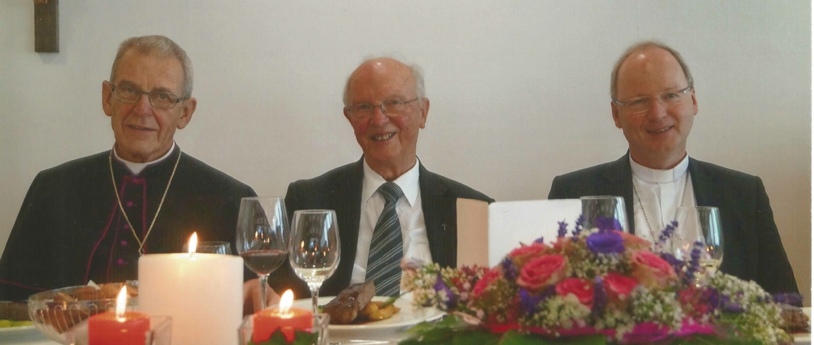 Pfarrer Marte mit Bischöfen Pfarrer Marte mit Bischöfen