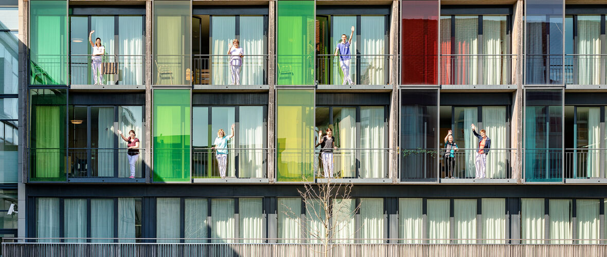 Seniorenhaus_Gruß_Lukas Hämmerle (1) Seniorenhaus_Gruß_Lukas Hämmerle (1)