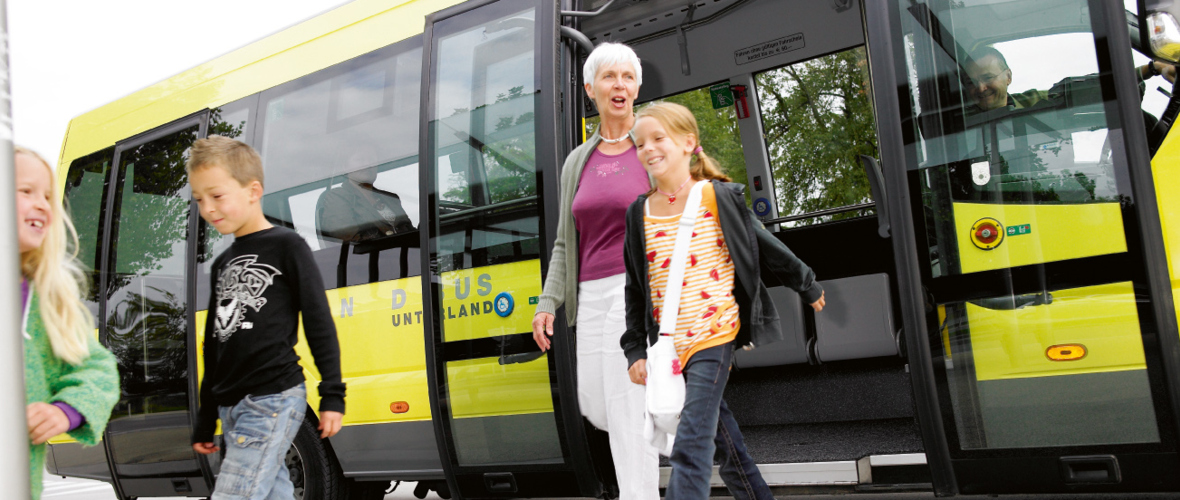 Öffentlicher Verkehr Öffentlicher Verkehr