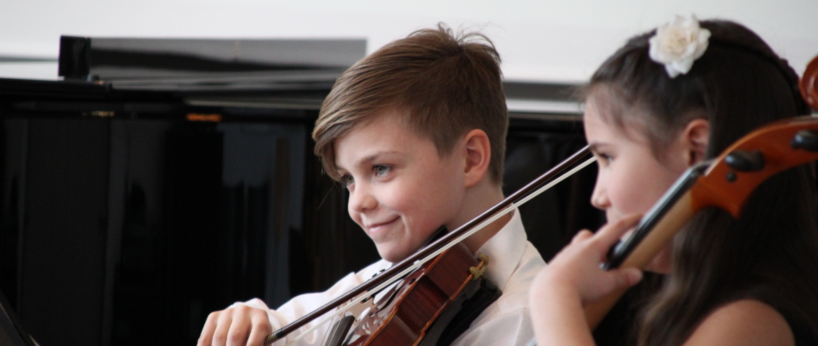 Violine und Violoncello