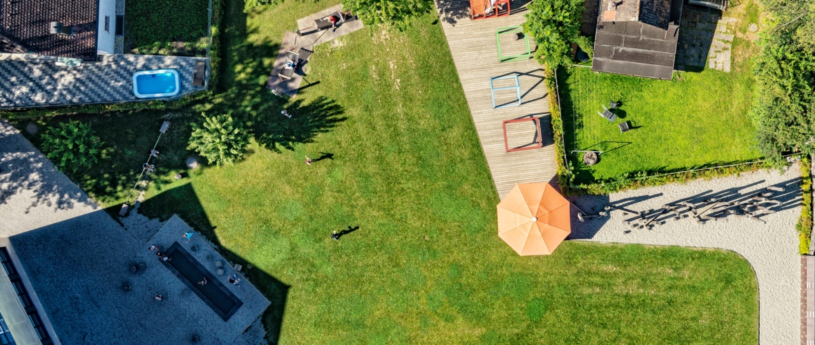 Spielplatz Rheindorf Luft_©Lukas Hämmerle Spielplatz Rheindorf Luft_©Lukas Hämmerle