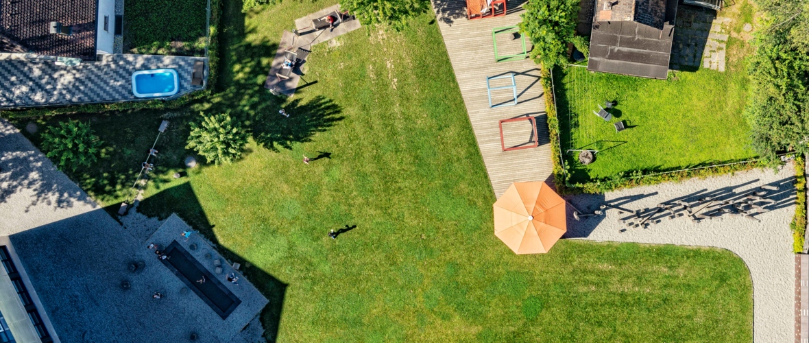 Spielplatz Rheindorf Luft_©Lukas Hämmerle