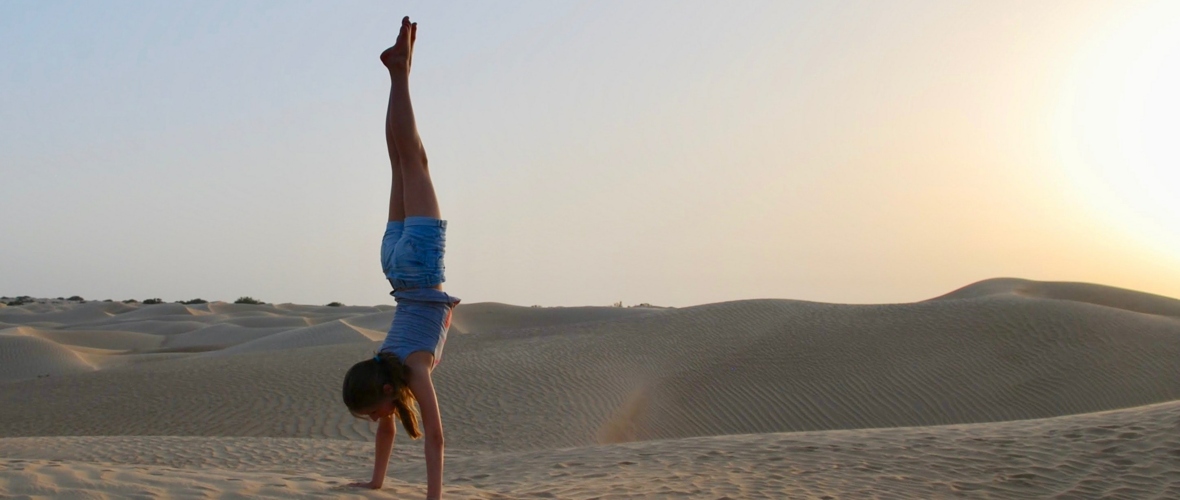 handstand.jpg handstand.jpg