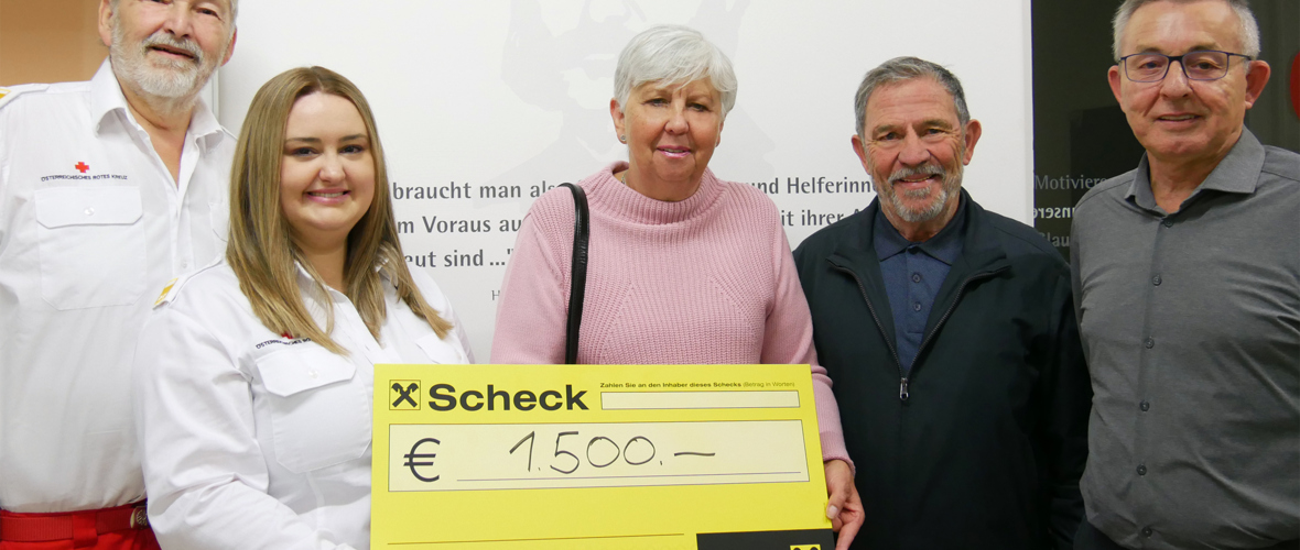Scheckübergabe_ Scheckübergabe_