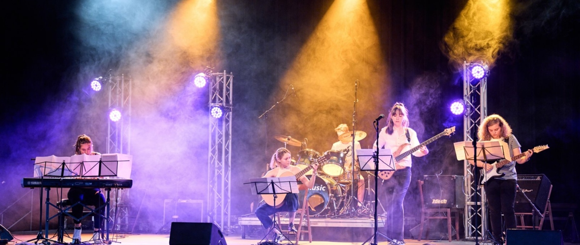 Freudenhaus 2023 - Rheintalische Musikschule Freudenhaus 2023 - Rheintalische Musikschule