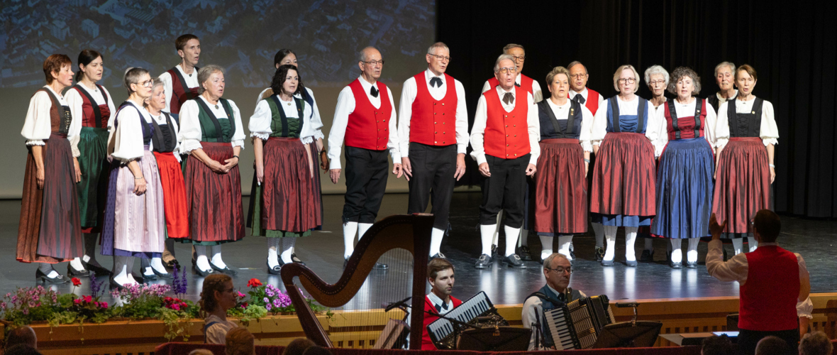 01 Trachtenchor 01 Trachtenchor