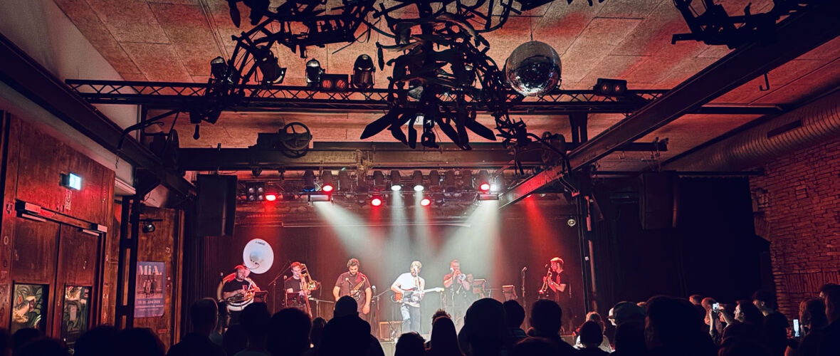 FinestXi@HandoutBand_presse