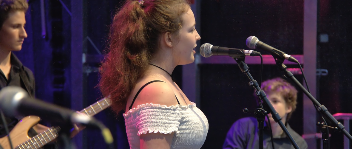 Jaqueline König mit Keys Ensemble bei Musikschultage