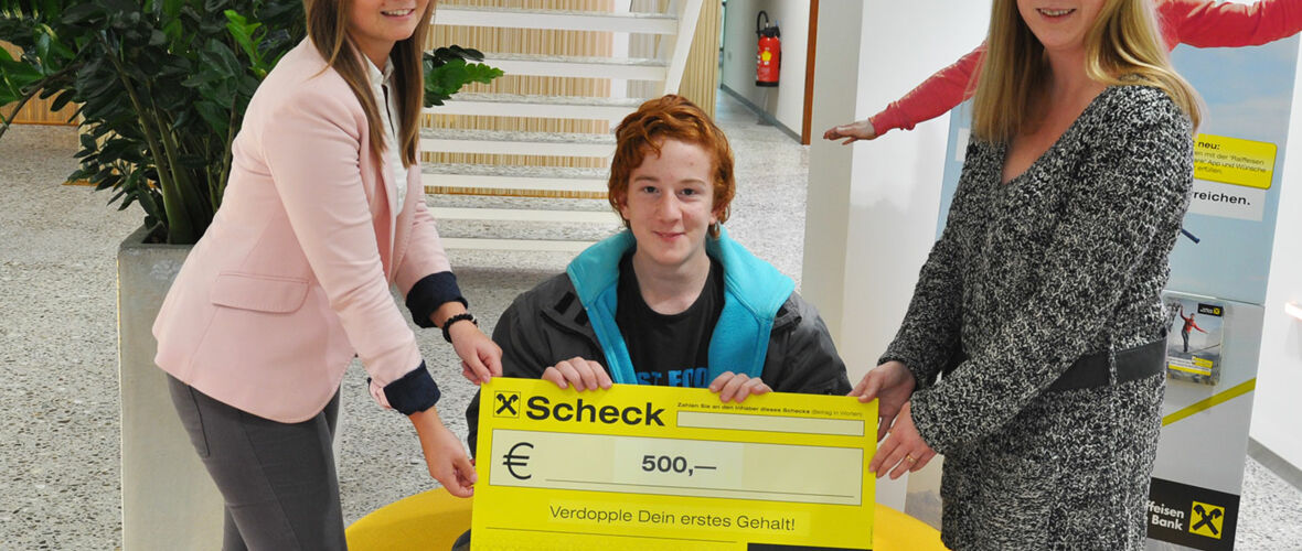 Übergabe des Schecks
