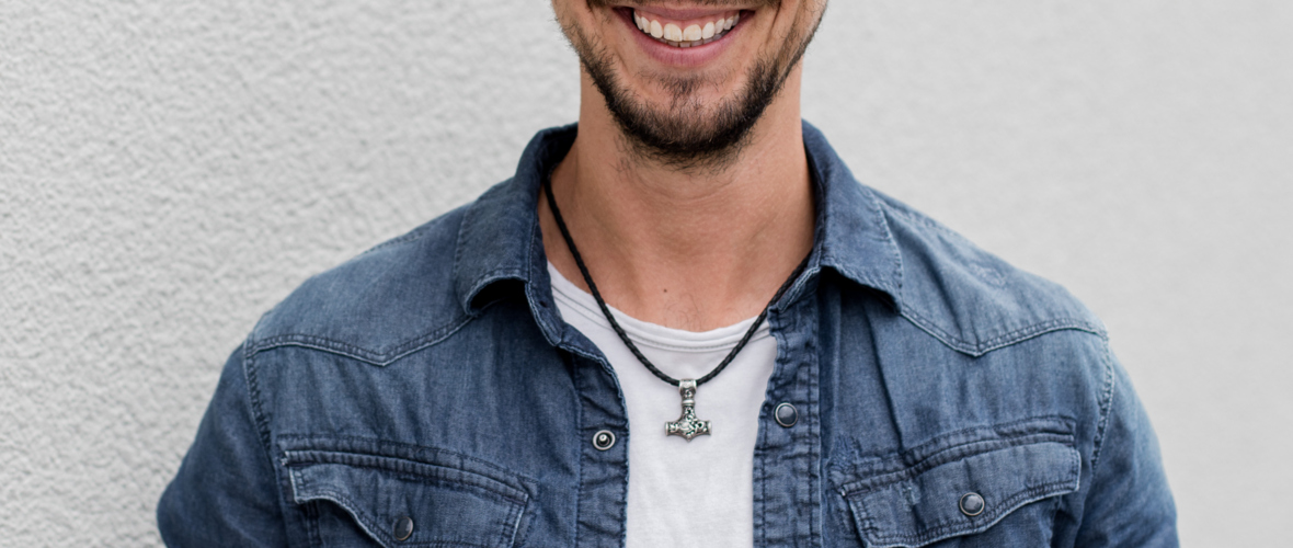 Literaturreihe: "Grenzgänger:in" - Ricardo Föger "Der Mann der einmal ein Mädchen war" Literaturreihe: "Grenzgänger:in" - Ricardo Föger "Der Mann der einmal ein Mädchen war"