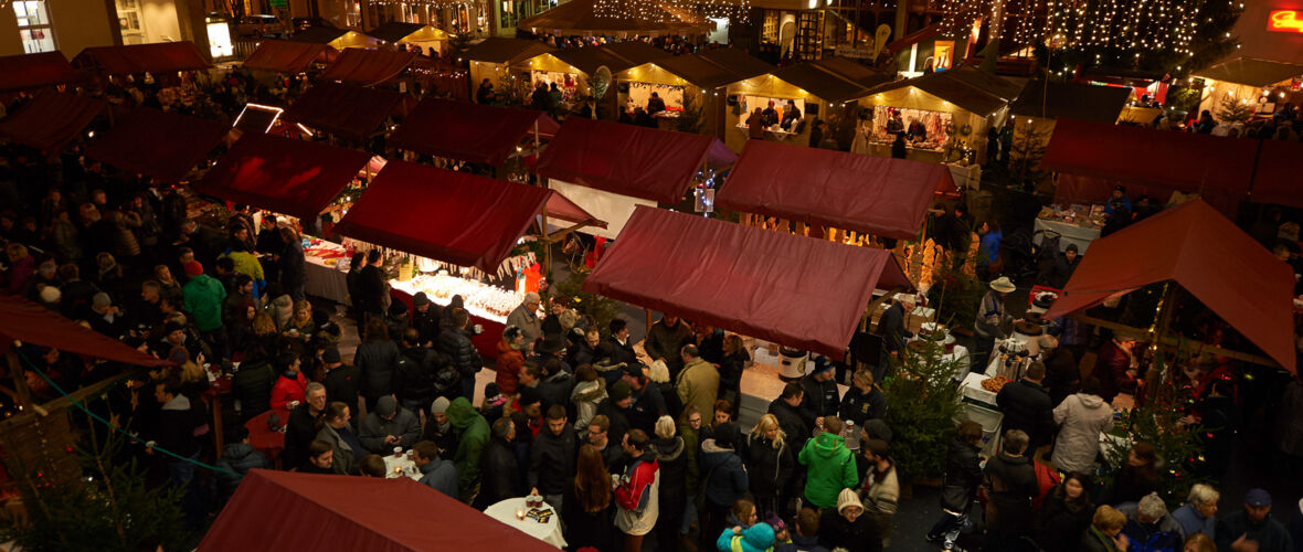 Chrischtkendlimarkt am Kirchplatz