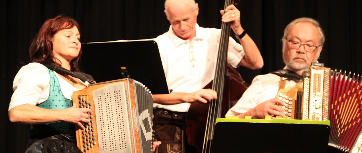 Oktober-Geburtstagsfest Rheintal. Musikschule 104