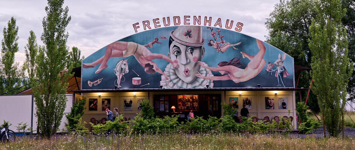 Freudenhaus (Miro) Freudenhaus (Miro)
