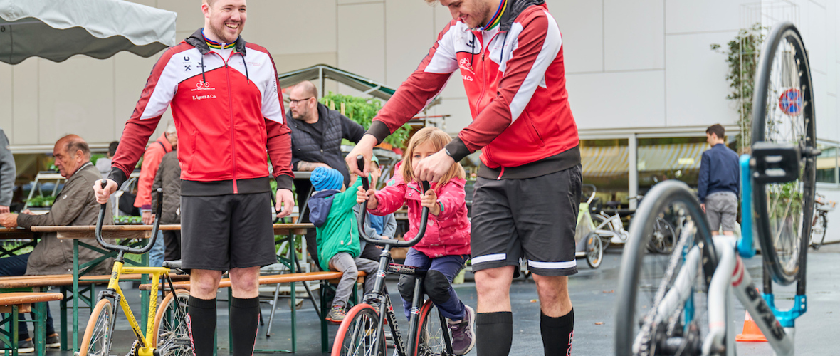 Bsondris am Markt, Gesundheit, Sport, Yoga2023@Miro Kuzmanovic (24)