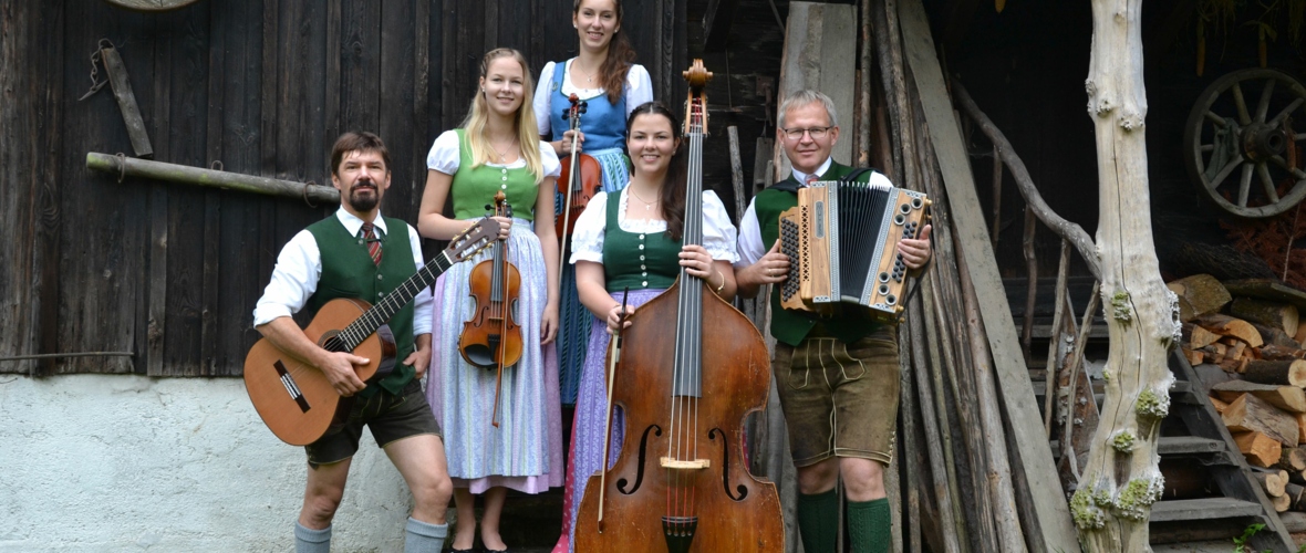 TRIPPL MUSI 2016.jpg