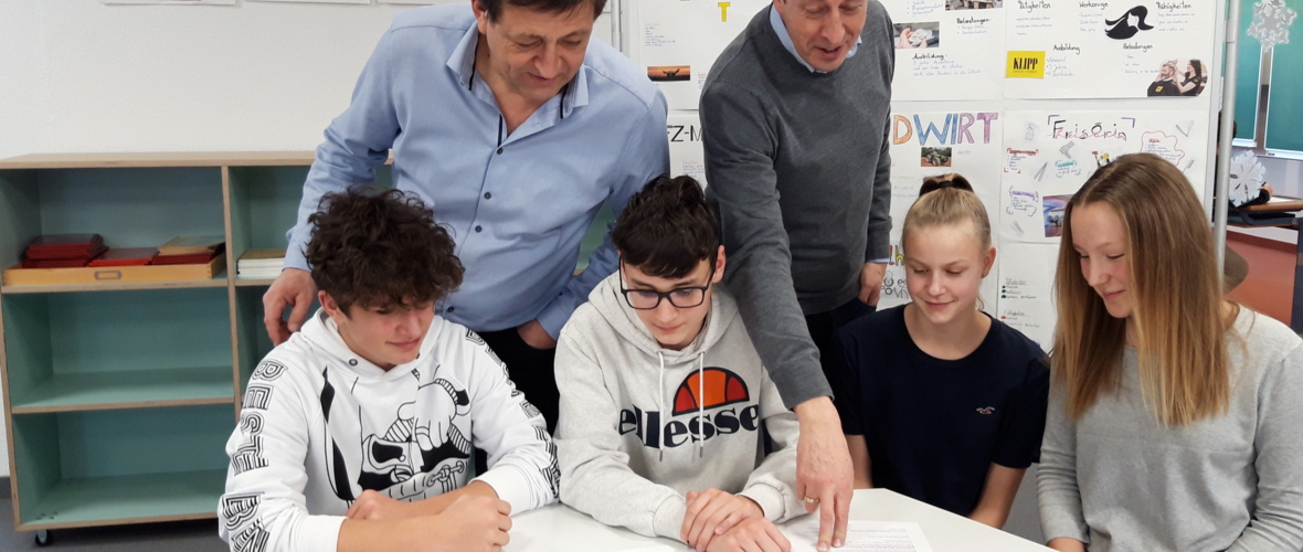 Unterlagen Unterlagen