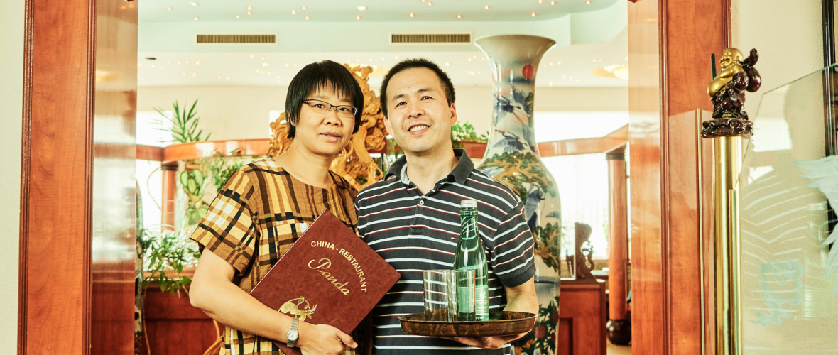 Panda_Xiao Jiang und Qiu Xiaohua_©Miro Kuzmanovic (1) Panda_Xiao Jiang und Qiu Xiaohua_©Miro Kuzmanovic (1)
