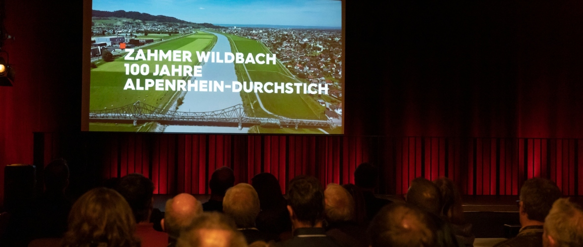 Kinoatmosphäre im Publikumsstudio des ORF Vorarlberg Kinoatmosphäre im Publikumsstudio des ORF Vorarlberg