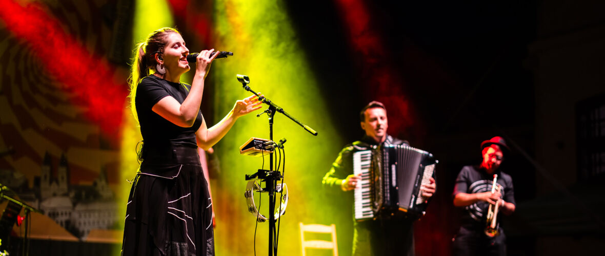 Freudenhaus 2024: Divanhana Freudenhaus 2024: Divanhana