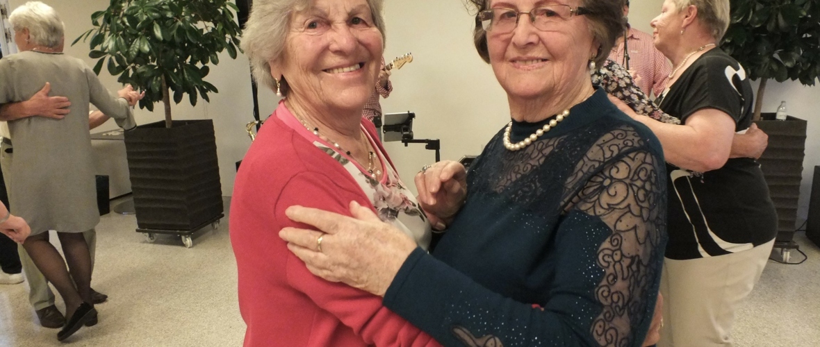 Tanzcafé für Seniorinnen und Senioren