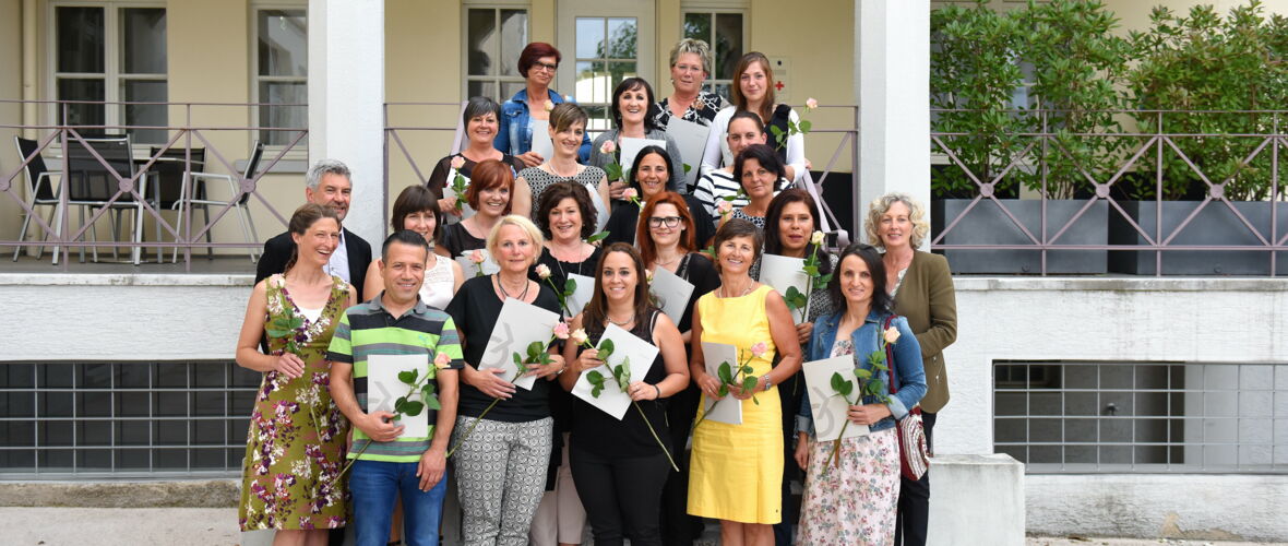 HH17_Abschlussfeier_Gruppenfoto_Feier
