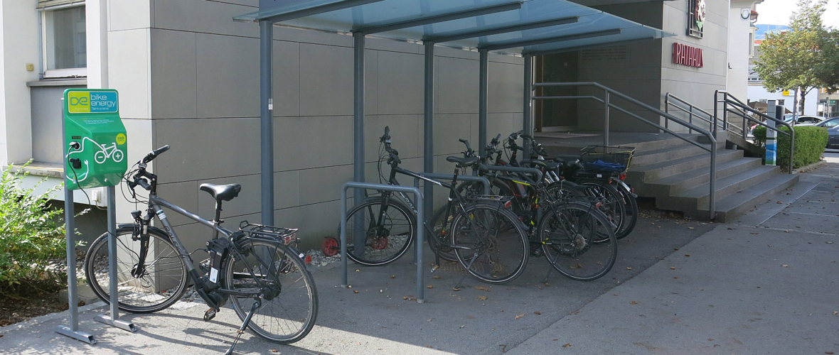 eBike Ladestation beim Rathaus Lustenau eBike Ladestation beim Rathaus Lustenau