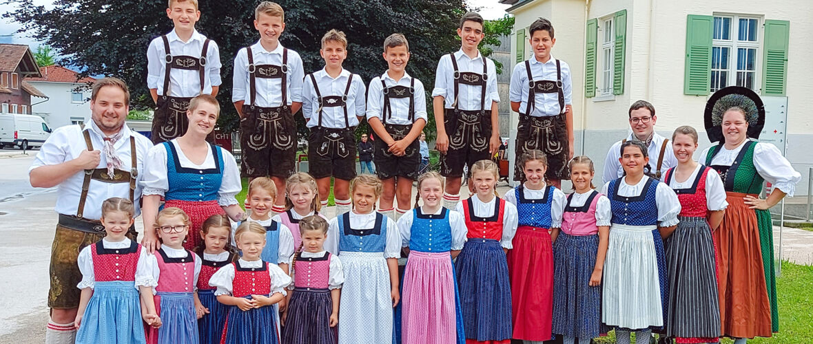 gruppenbild Nachwuchs_trachtengruppe