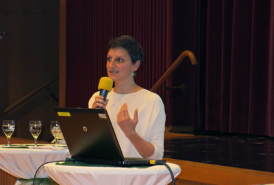 Andrea Hollenstein informiert Andrea Hollenstein informiert