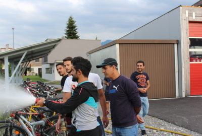 Flüchtlinge_Feuerwehr1