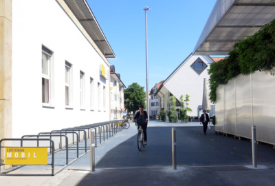 Verkehrsberuhigung am Kirchplatz - Sperre