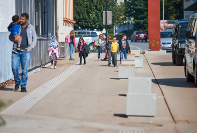 Volksschule Rheindorf Begegungszone