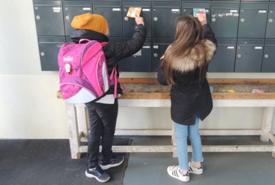 Ein Brieflein kommt geflogen Ein Brieflein kommt geflogen