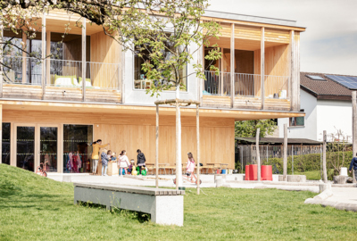 KIGA Engelbach_Garten Haus_©Lukas Hämmerle (1) KIGA Engelbach_Garten Haus_©Lukas Hämmerle (1)