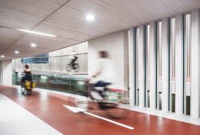 DAM_Fahr Rad_Fahrradparkhaus am Bahnhof Utrecht_Ector Hoogstad Architecten - Petra Appelhof