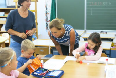 253 Eyschtgizzi freuten sich über Schulstartpaket