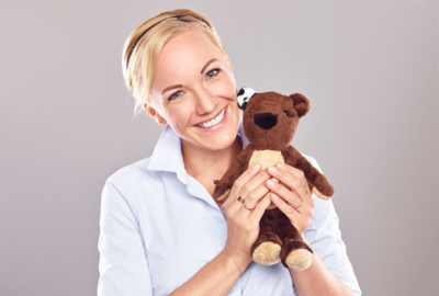 Portrait_Ingrid_Hofer_TeddyEddy (1) Portrait_Ingrid_Hofer_TeddyEddy (1)