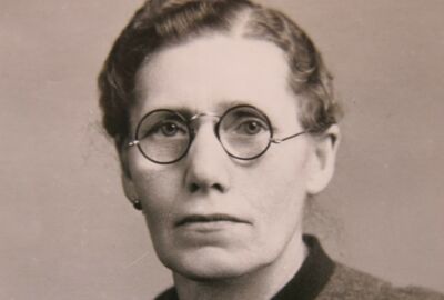 Foto Opener 1 Portrait Josefa Holzer aus Akt 15 2 1947 Foto Heuberger für Opener