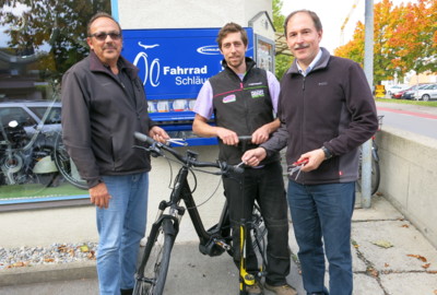 2-Rad-Holly betreibt Fahrradstation 2-Rad-Holly betreibt Fahrradstation