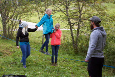 Interkulturelle_Wanderung_OJAL_Slackline