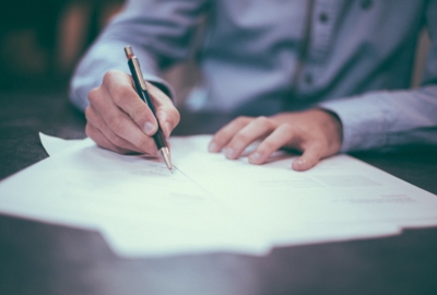 writing-hand-person-pen-finger-office-118545-pxhere.com