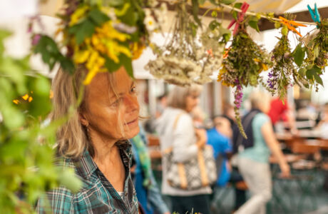 Foto 1 Kraeutermarkt_2019_Christian Grass (84)