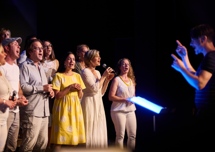 SingRing setzt mit „Freedom“-Konzert Friedenszeichen