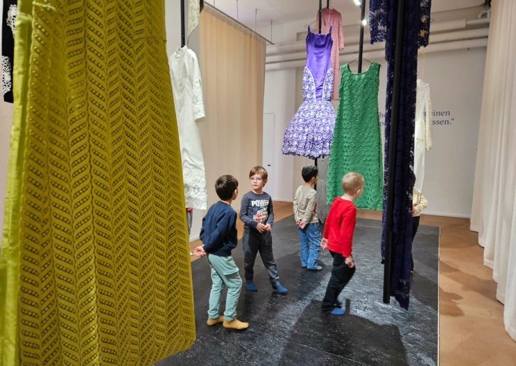 Kindergärten machten Stickerei zum Thema