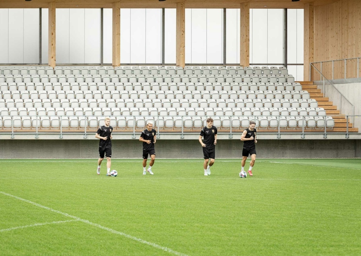 Anpfiff für das neue Reichshofstadion