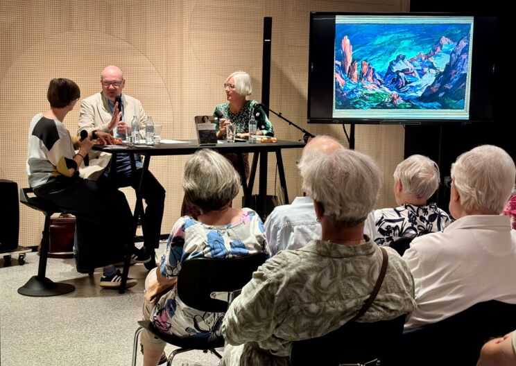 Ausverkaufte Lesung über Stephanie Hollenstein