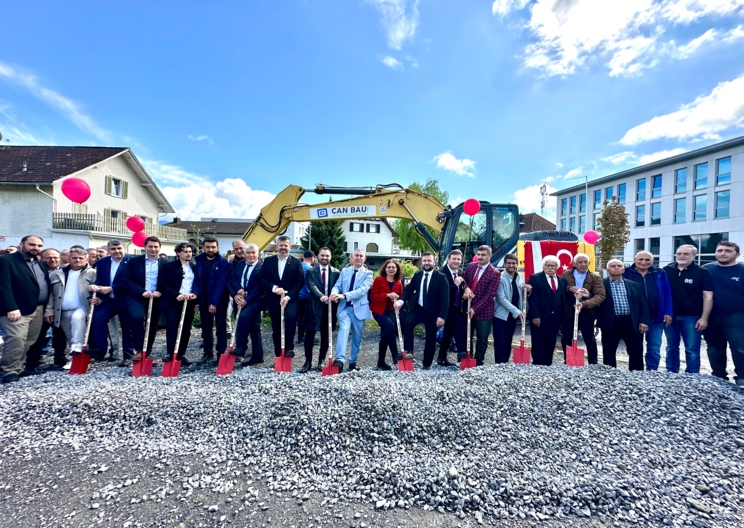 Baustart für Kulturzentrum und Moschee