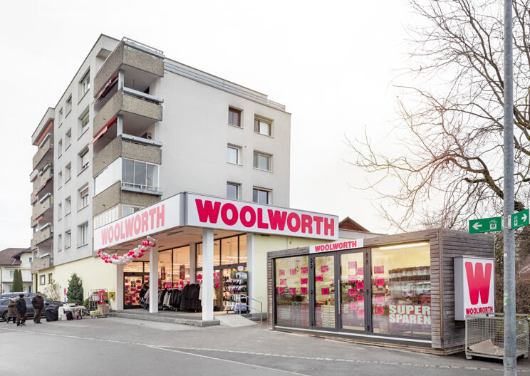 Woolworth-Filiale in Lustenau eröffnet