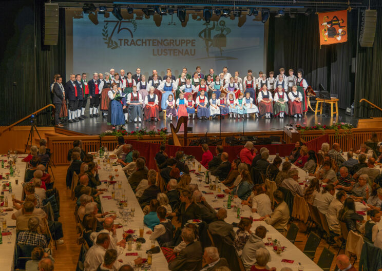 Zwischen Walzer und Amore zu Ehren der Mütter