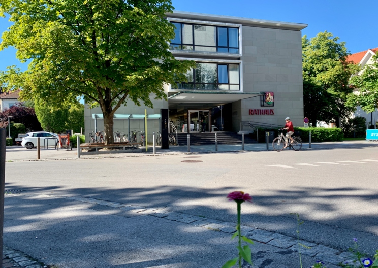 Rathaus geschlossen am 12. Mai