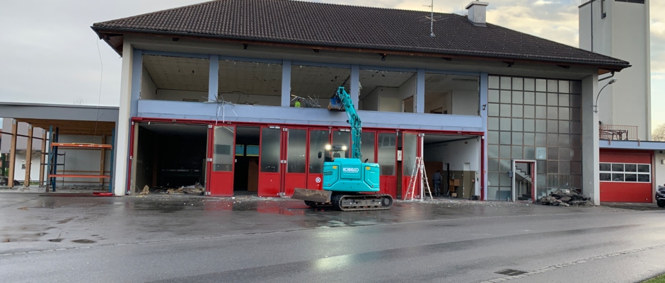 Abbruch_Feuerwehrhaus (2) Abbruch_Feuerwehrhaus (2)